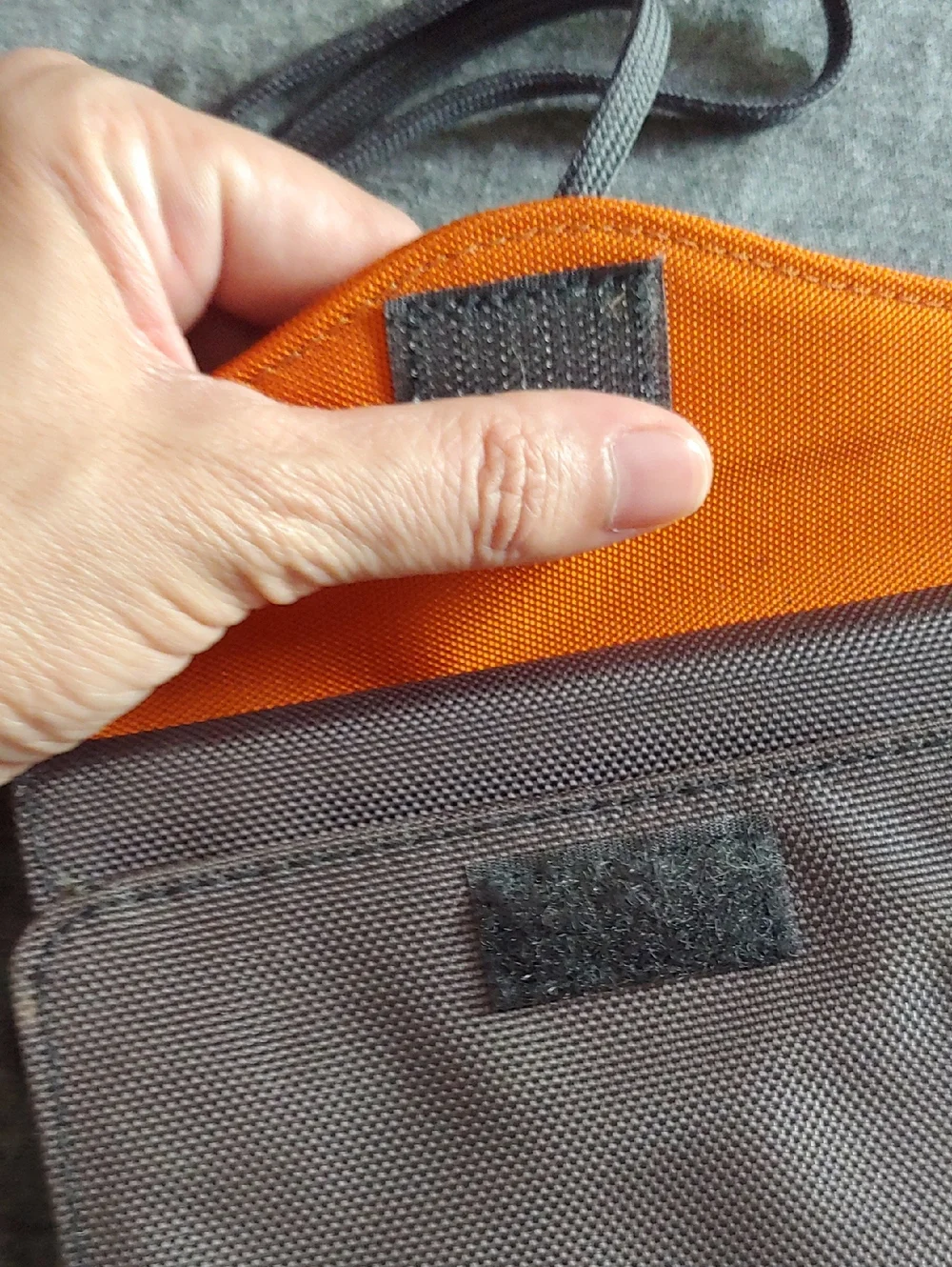 Vintage Samsonite Travel Pouch Crossbody Neck Wallet Gray Orange